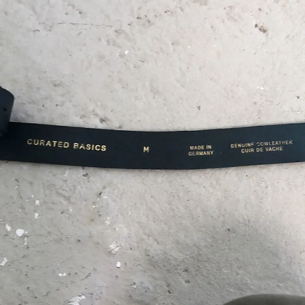 Curated  Basics  Belt